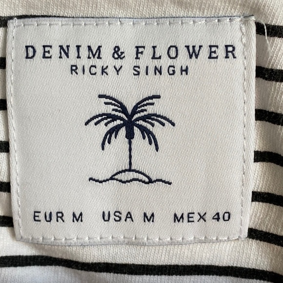 Denim & Flower Men's White Allover Flamingo Print Short Sleeve T-shirt Medium - Picture 2 of 8